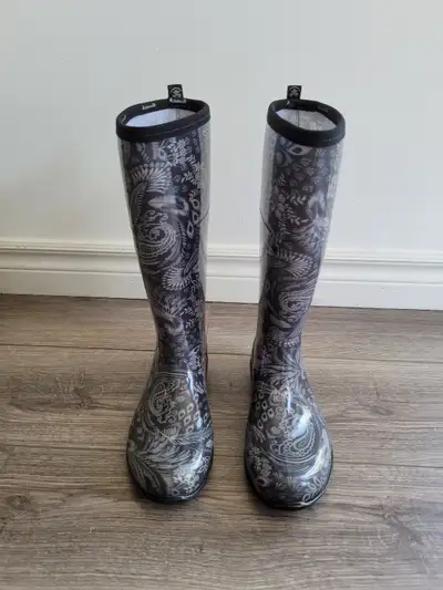 Kamik women rain boots - size 7, View more
