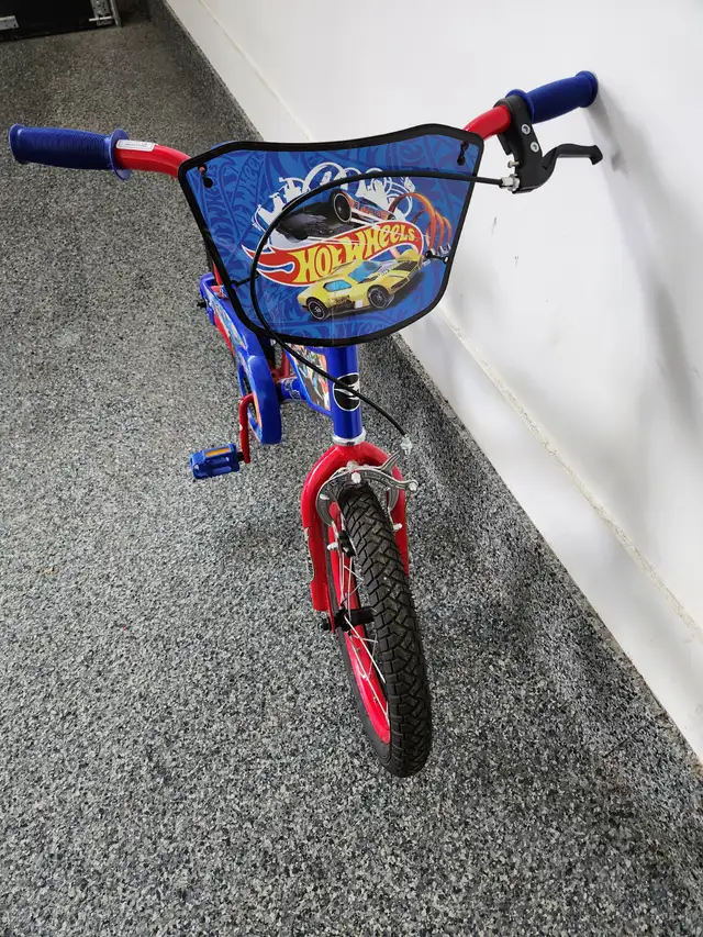 Bike Bicyclette (deux/two) in Kids in Longueuil / South Shore - Image 4