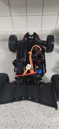 New Arrma Typhon 6s Version 5 with Battery and Charger 