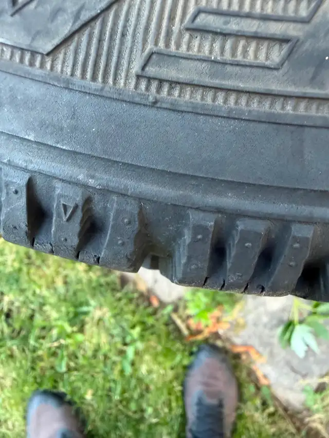 14” Nokian Nordman Winter Tires on Steel Rims – 195/60R14 – Read in Tires & Rims in Cambridge - Image 7
