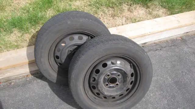 Motomaster AW P185/65R14 All-season Pair on Rims in Tires & Rims in City of Halifax - Image 2