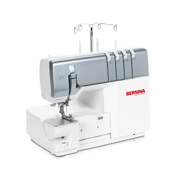 New Bernina L850 Serger in Hobbies & Crafts in Saskatoon - Image 2
