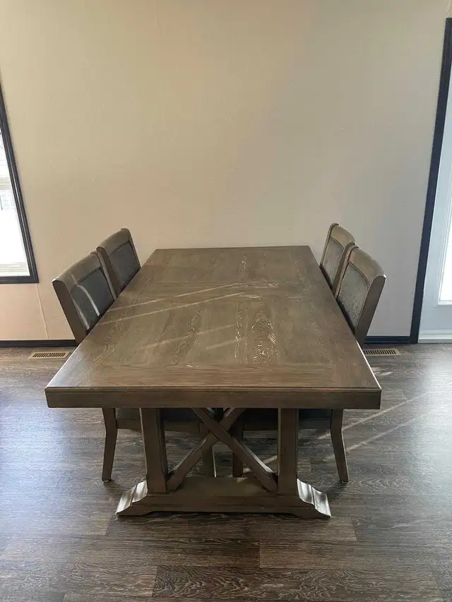 Kitchen Table64319063253121120