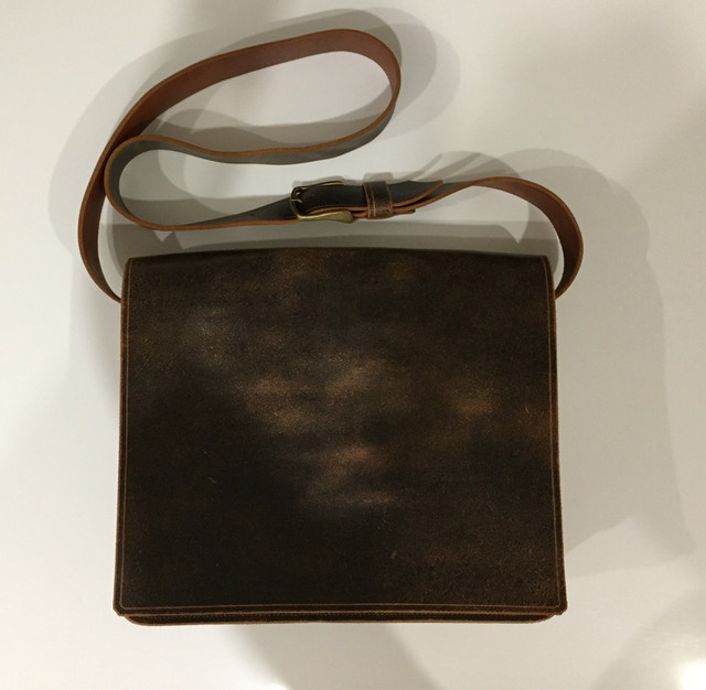 Hartman Leather Bag in Other in Delta/Surrey/Langley - Image 3