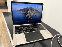 MacBook Pro 13" 2019 Like New - $600