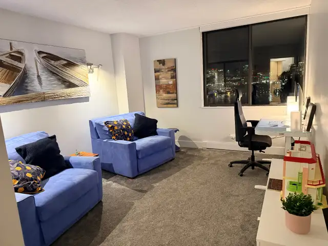 Short Term Rental- Victoria Inner Harbour in British Columbia in Canada - Image 9