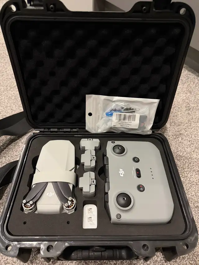 DJI Mini 2 Drone Bundle510819646634076162