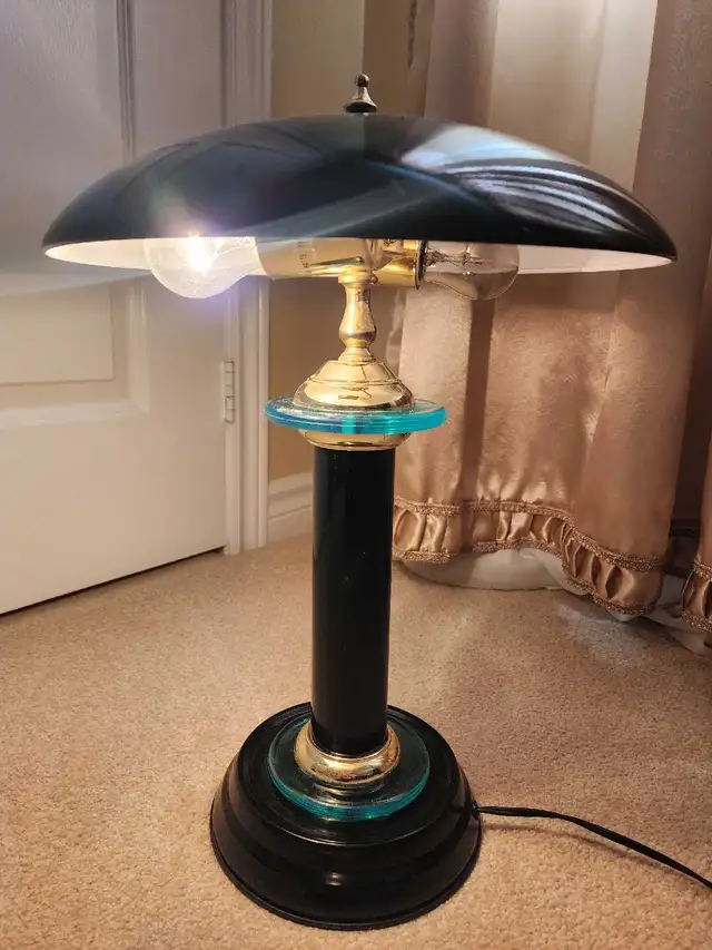 VINTAGE MUSHROOM SAUCE UFO BANKER DESK LAMP in Indoor Lighting & Fans in City of Toronto - Image 4