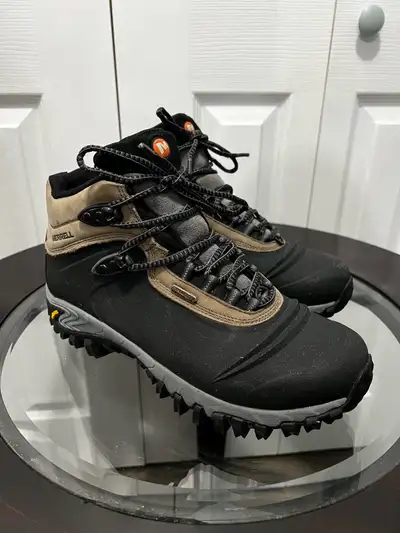 shoes merrell 8 sz man/ ~10 sz women Us, View more