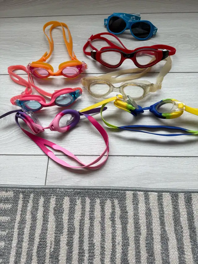 Swimming Goggles in Water Sports in Edmonton - Image 2