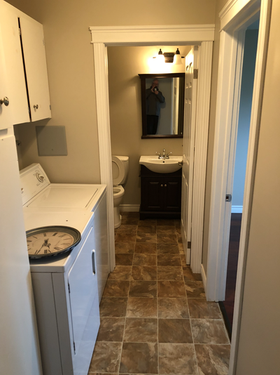 Taking Applications for a 2 Bedroom Unit- Suitable for seniors or professional working adults-rent $...