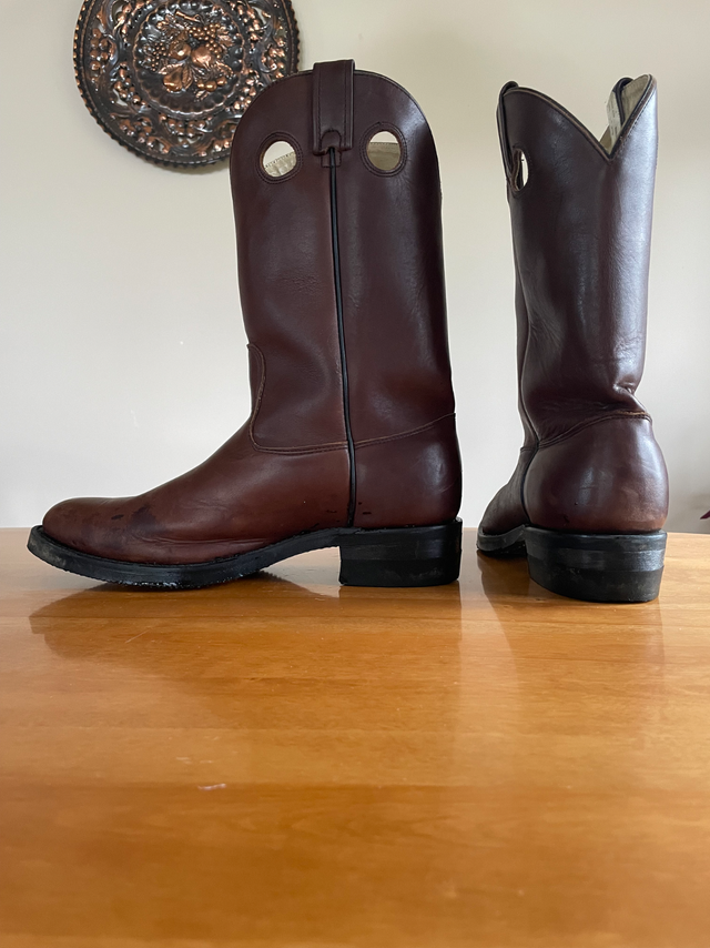 Canada West Boots.  Size 964424243510147121