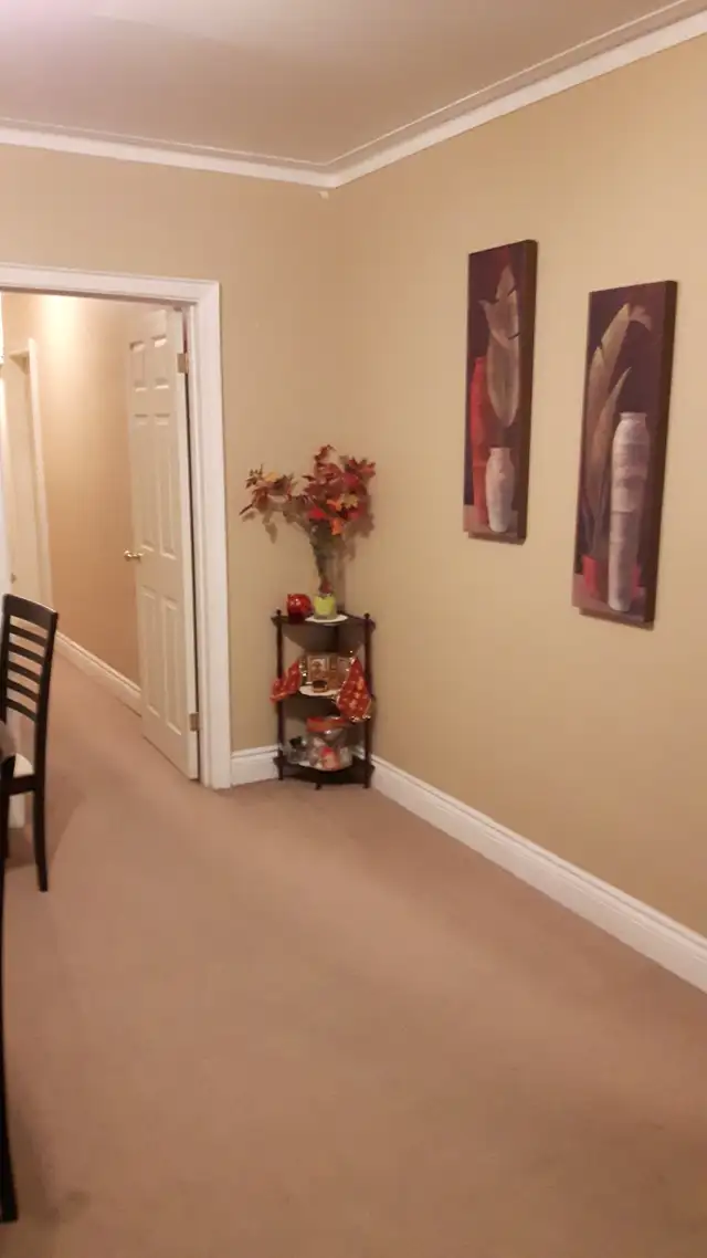 Room for rent, utilities, wifi, parking incl. Wilson & Bathurst