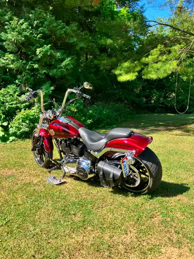 Perfect condition, new tires, comes with windshield and backrest….beautiful ride…16000 firm certifie...