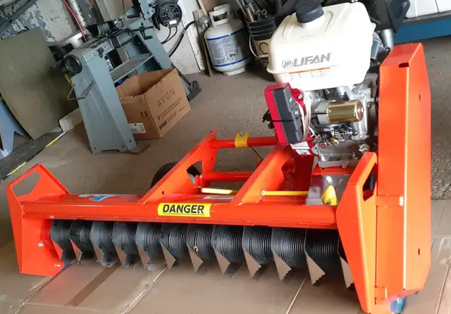 Débroussailleuse Tondeuse pour vtt in Lawnmowers & Leaf Blowers in Thetford Mines - Image 2