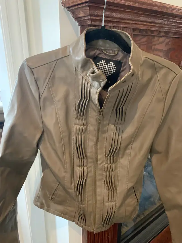 brave soul coat in Women's - Other in Oshawa / Durham Region - Image 2