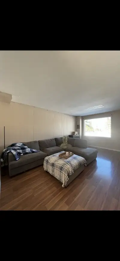 Fully furnished townhouse near Downtown Calgary (Vista Heights) available for rent - move in with a...