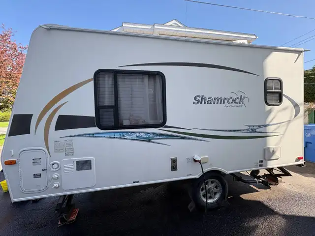 VR Hybride Shamrock Forest River 2013 – 17 pieds – Clé en main! in RVs & Motorhomes in Laval / North Shore - Image 3