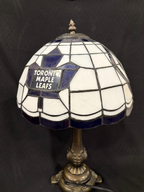 Tiffany Lamp - Toronto Maple Leafs in Arts & Collectibles in Calgary - Image 5