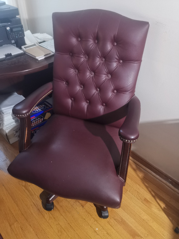 Computer Desk & Chair-moving sale in Desks in City of Toronto - Image 2