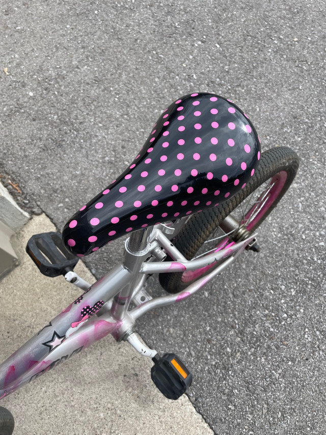 Avigo Punk princess pink chrome Girls bike  in Kids in Markham / York Region - Image 4