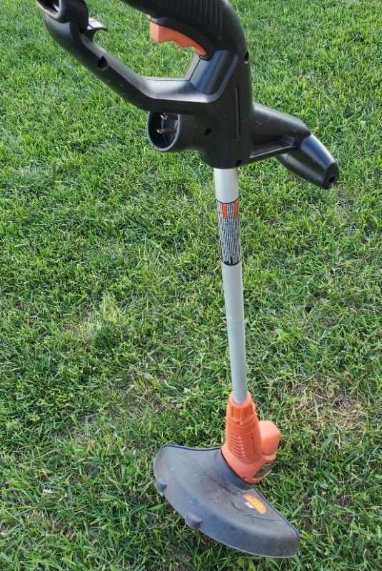 Weed/Grass trimmer Lawnmowers & Leaf Blowers Regina Kijiji