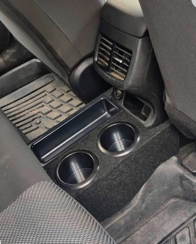 Kia Seltos Rear Cup Holder in Other Parts & Accessories in St. Catharines
