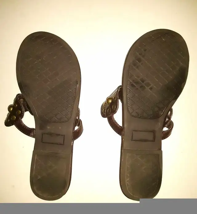 Women's  Sandals (EUC) in Women's - Shoes in Stratford - Image 7