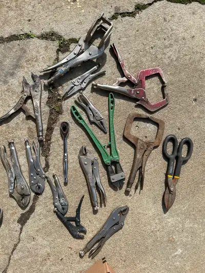 DOWNSIZING - THING NEED TO GO ALL VISE GRIPS -N-TOOLS AS PICTURED 5.00 EA. ON CHOICE RON 780-266-467...