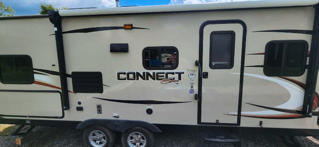 2017 Kz Connect Spree Travel Trailer  in Travel Trailers & Campers in St. Catharines