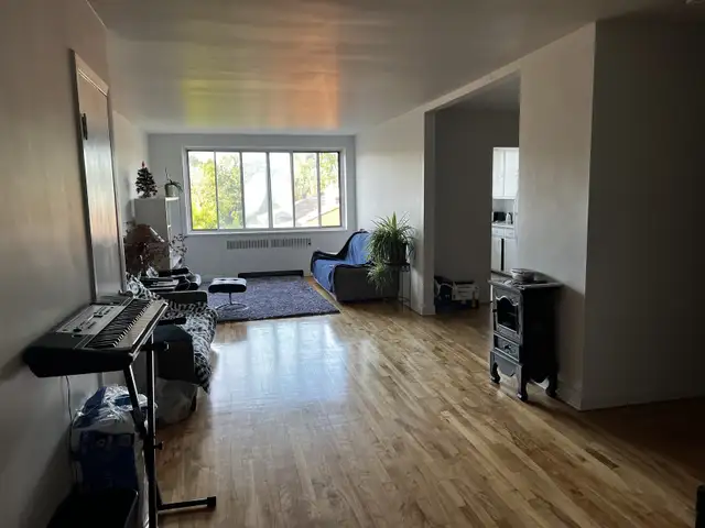 room for rent  in Room Rentals & Roommates in City of Montréal - Image 4