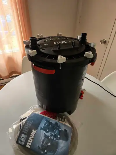 fx6 Fluval filtreur moins d'un an, View more