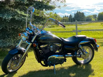 2004 Kawasaki Vulcan Meanstreak 1600 Tuner Raised bars Vance Heinz Exhaust Upgraded taillight and fr...