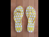 Kate Spade Flip Flops - NEW Size 6