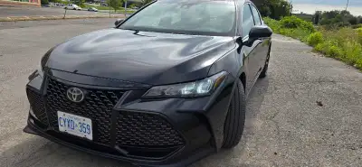 3.5L V6 Engine (Gas): Produces 301 horsepower and 267 lb-ft of torque, paired with an 8-speed automa...