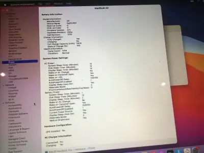 13“MacBook Air 2013 CPU i5 RAM 4G SSD 512G  （The speed of bootin, View more