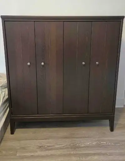 Armoire Ikea en excellent état, View more