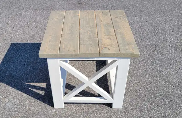 Wooden Farmhouse Table  in Coffee Tables in Markham / York Region - Image 2