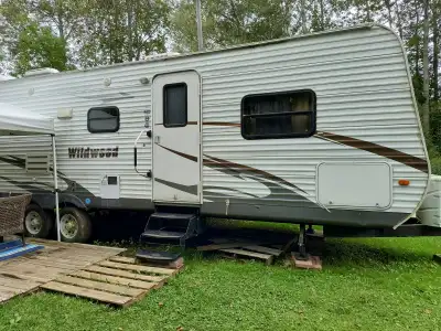 Wildwood 29qbss travel trailer for sale. This trailer will be stored and winterized soon. No leaks....