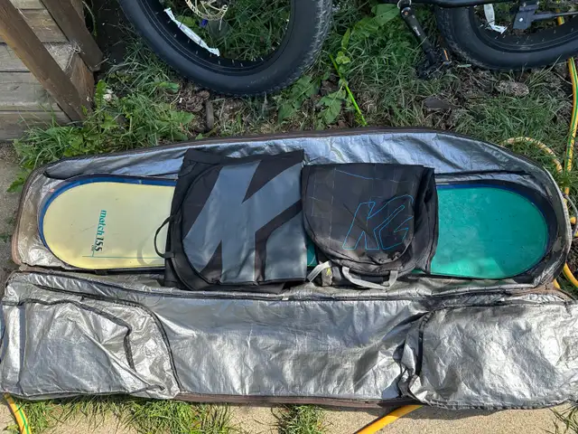 3 snowboard bags & 3 snowboards 