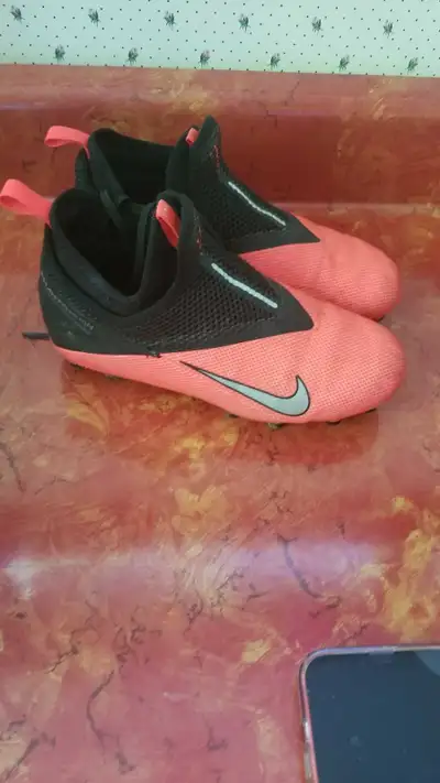 Youth S 2 Multiground athletic shoe, View more