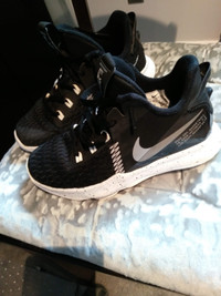 Nike Youth Runners