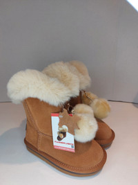 Girls Pompons Boots