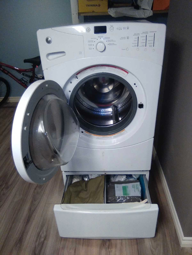 laveuse piedestal General Electric GE washing machine pedestal dans Laveuses et sécheuses  à Laval/Rive Nord - Image 3