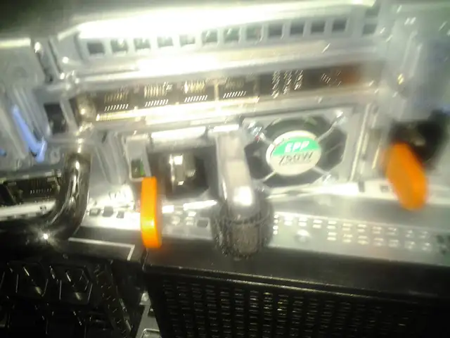 dell r730 8 core 32g ddr4 more than 200 servers for SALE hp prol in Servers in City of Montréal - Image 4