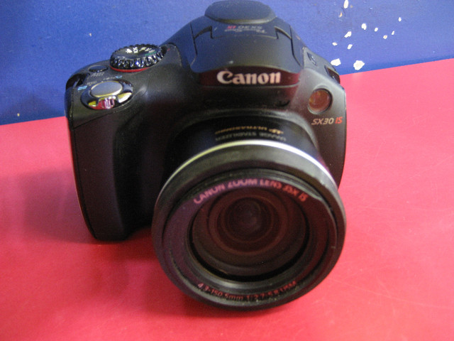 APPAREIL PHOTO CANON SX30 IS dans Appareils photo et caméras  à Longueuil/Rive Sud