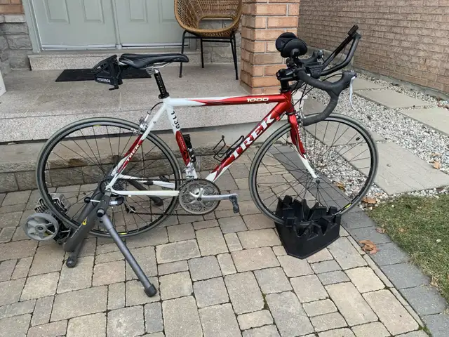 trek 1000  triathlon equipped roadbike  in Road in Markham / York Region - Image 5