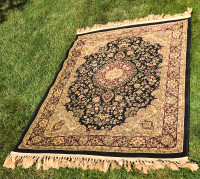 Medium Area Carpet/Rug - Made in Belgium - beautiful!