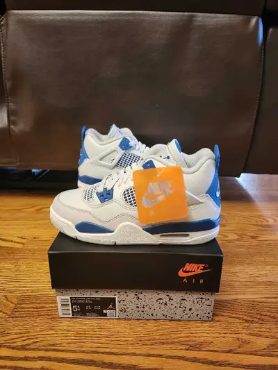 Jordan 4 Military Blue GS 5.5Y , View more