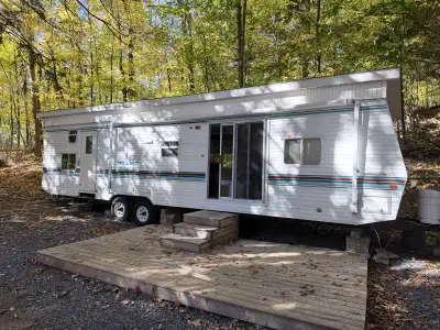 Trailer for Sale – Inverness Trailer Park, Three Mile Lake, Muskoka! Looking for your own summer get...